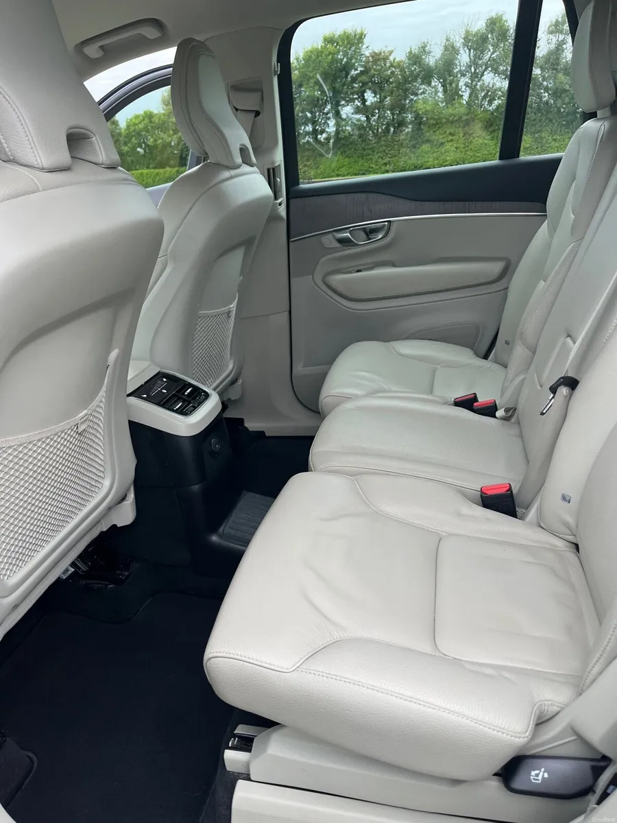 Volvo XC90 2023 - Image 5