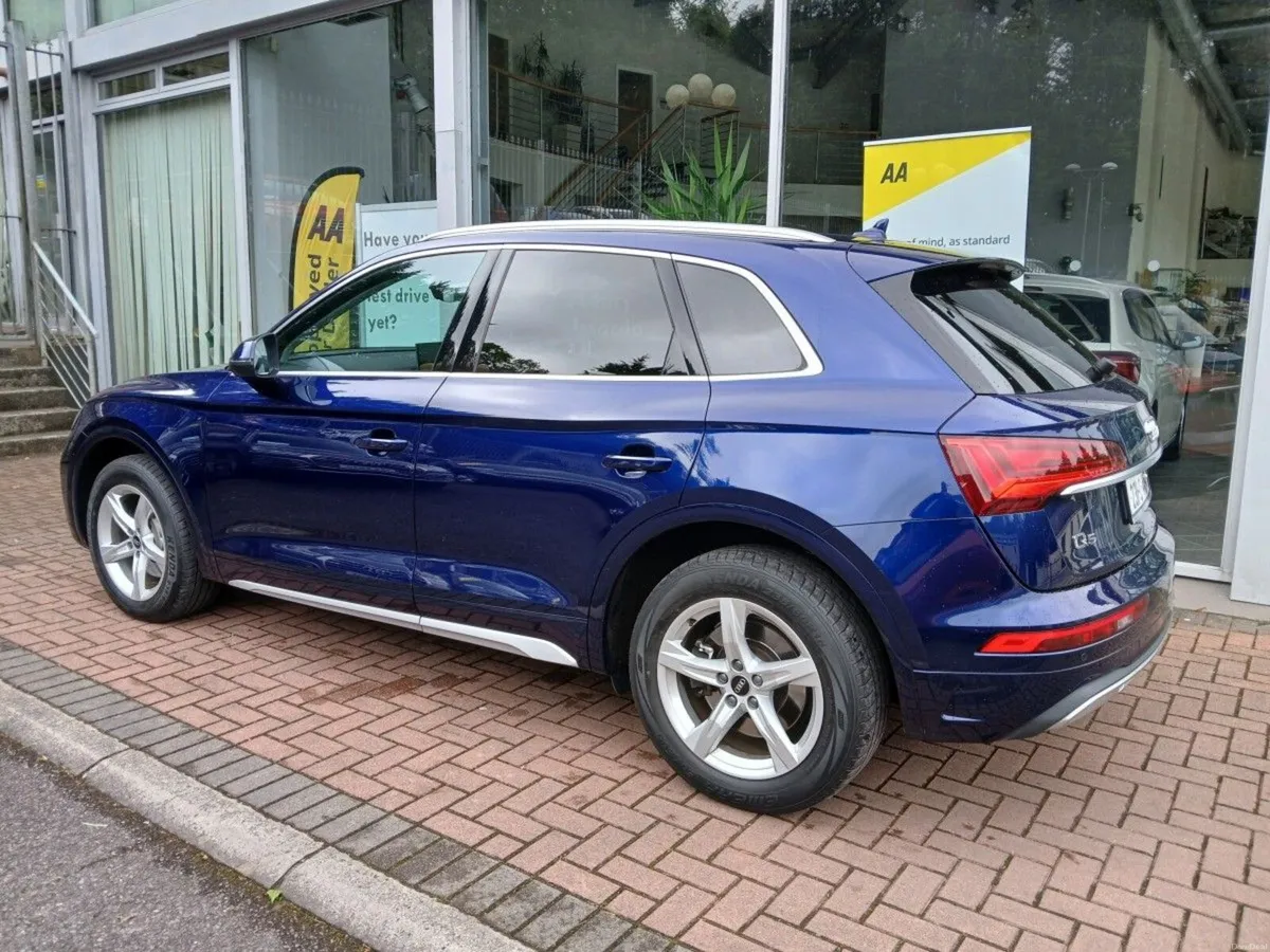 Audi Q5 35 TDI 163HP S -Tronic SE, Navarra Blue - Image 6
