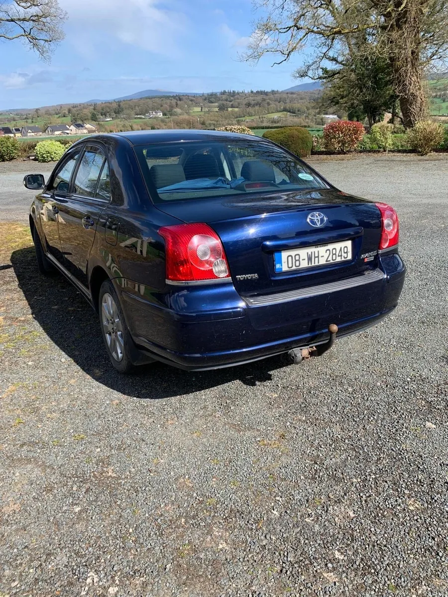 Toyota Avensis - Image 1