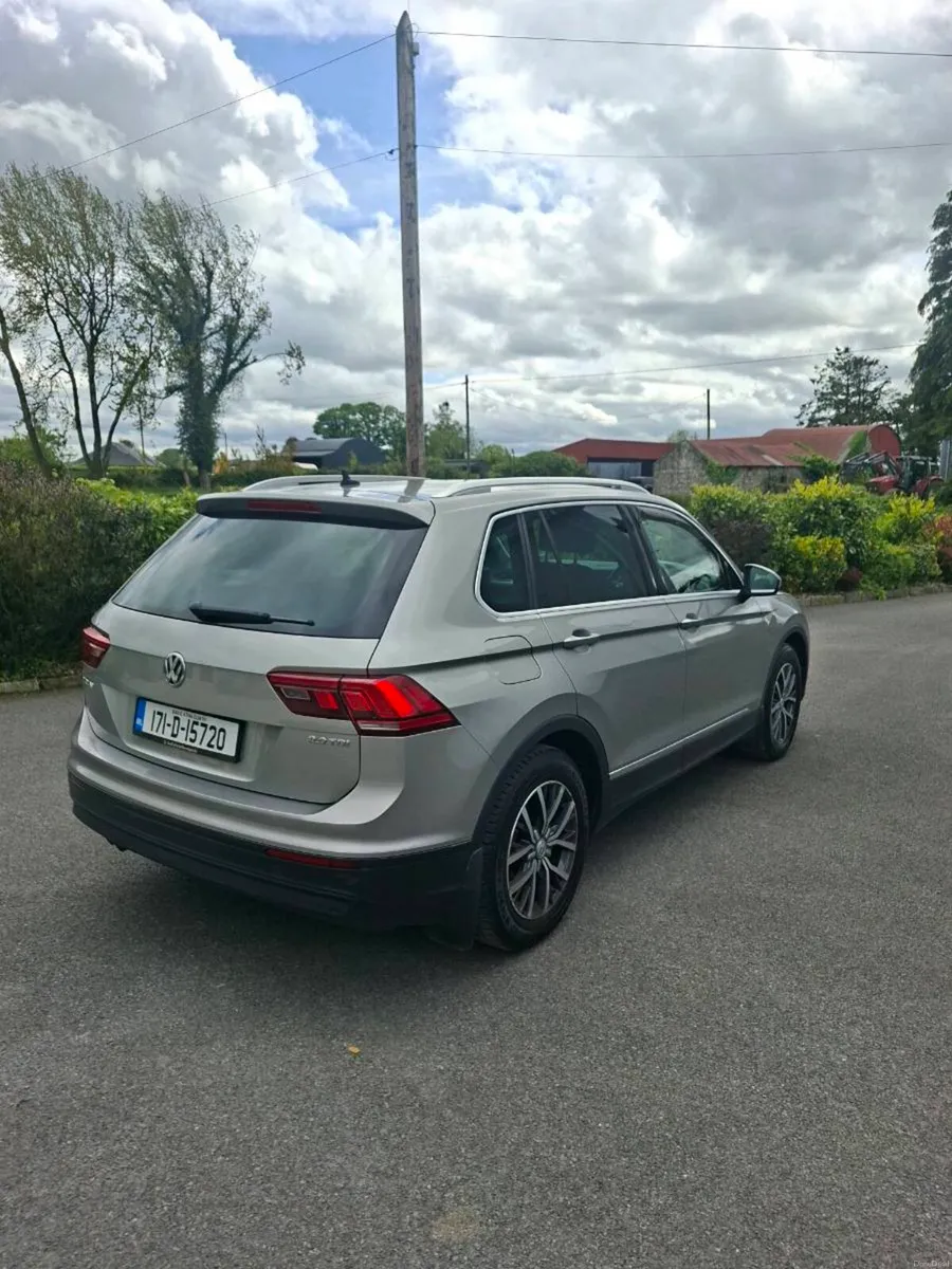 2017 VW Tiguan - Image 4