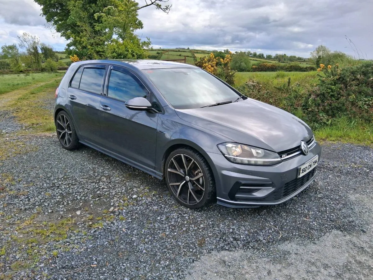 Volkswagen Golf R-Line 2.0 TDI BMT 150PS - Image 2