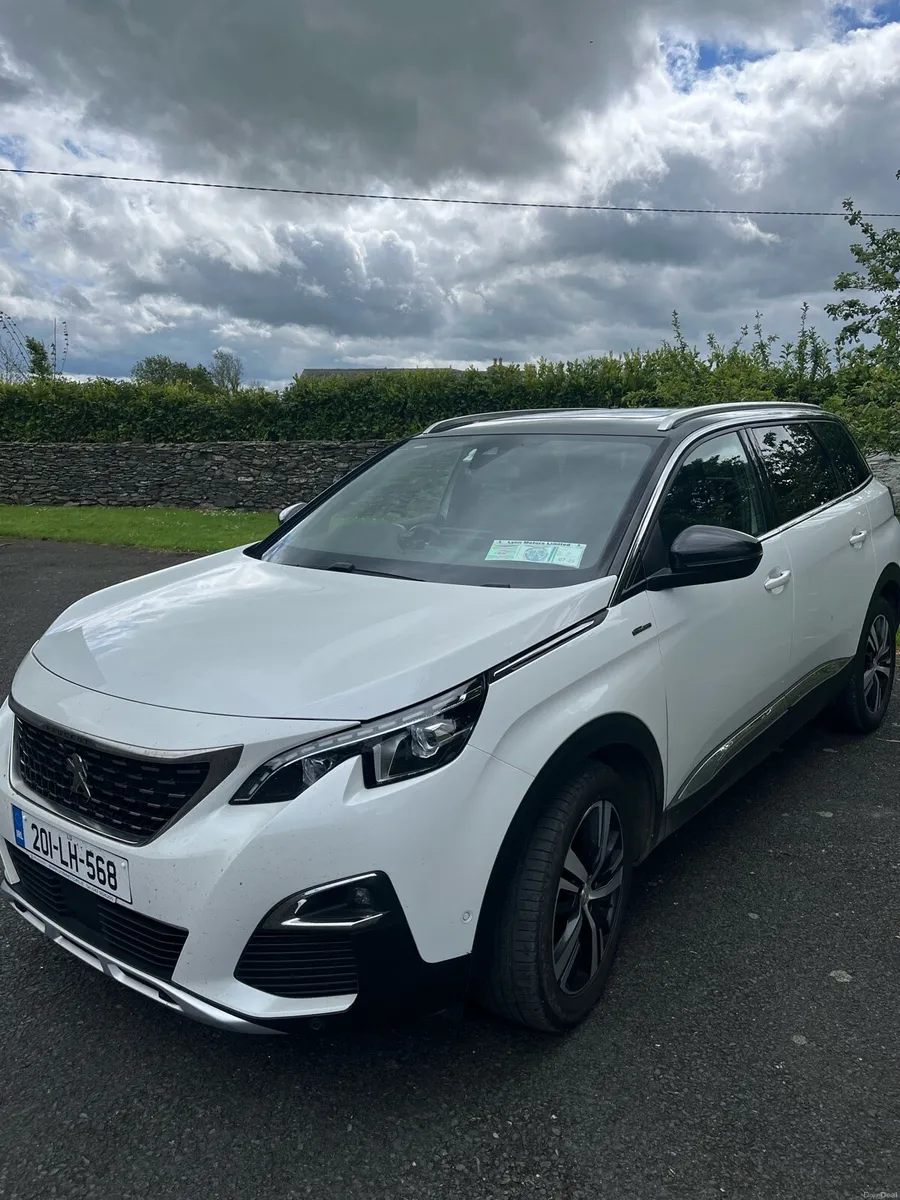 Peugeot 5008 - Automatic - Image 2