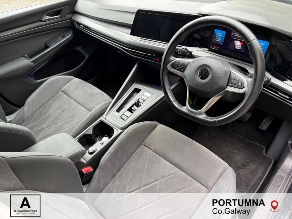 Volkswagen Golf AUTOMATIC 1.5 eTSI 130HP Style  MH - Image 2