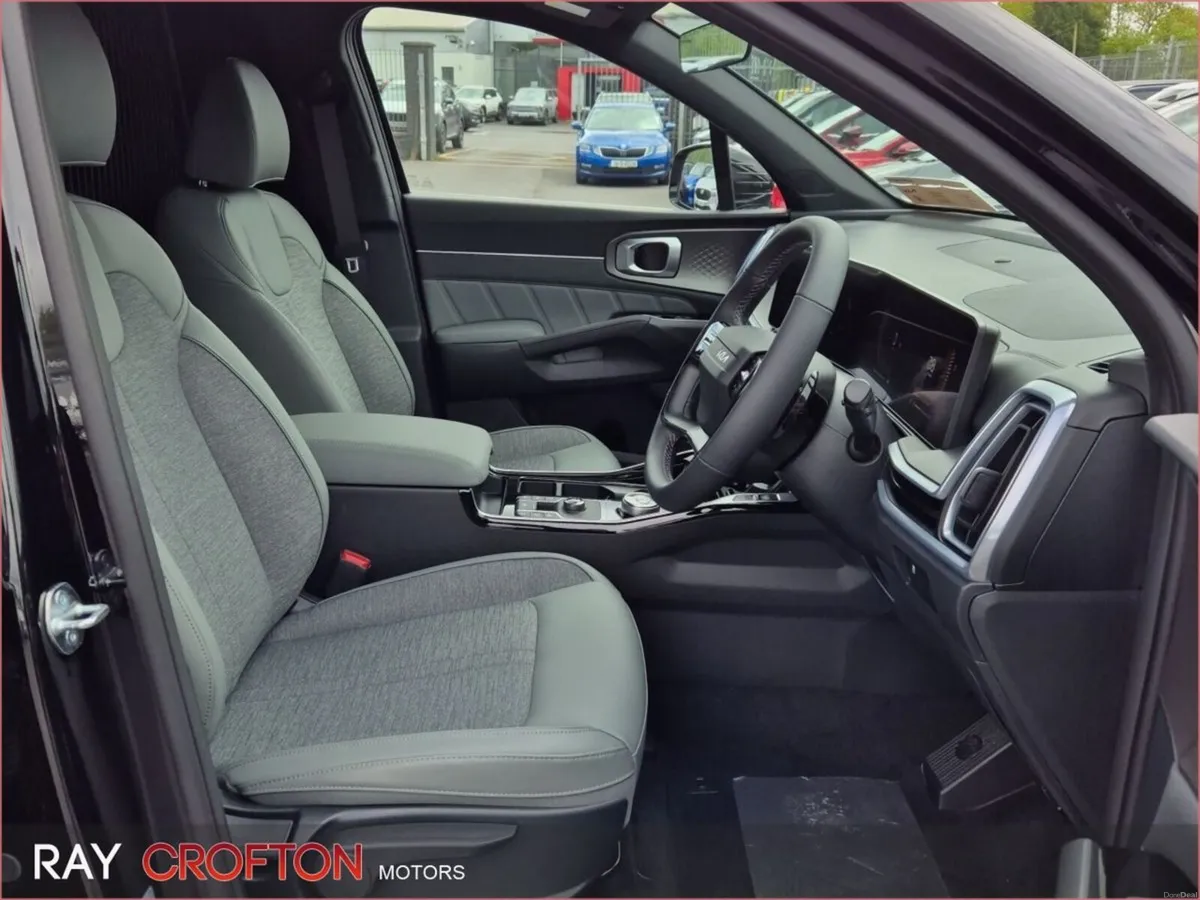 Kia Sorento 2.2 Diesel K2 *COMMERCIAL ex VAT - Image 4