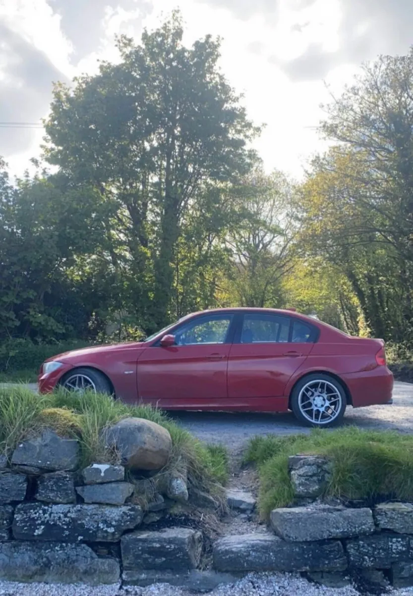 BMW 3-Series - Image 1