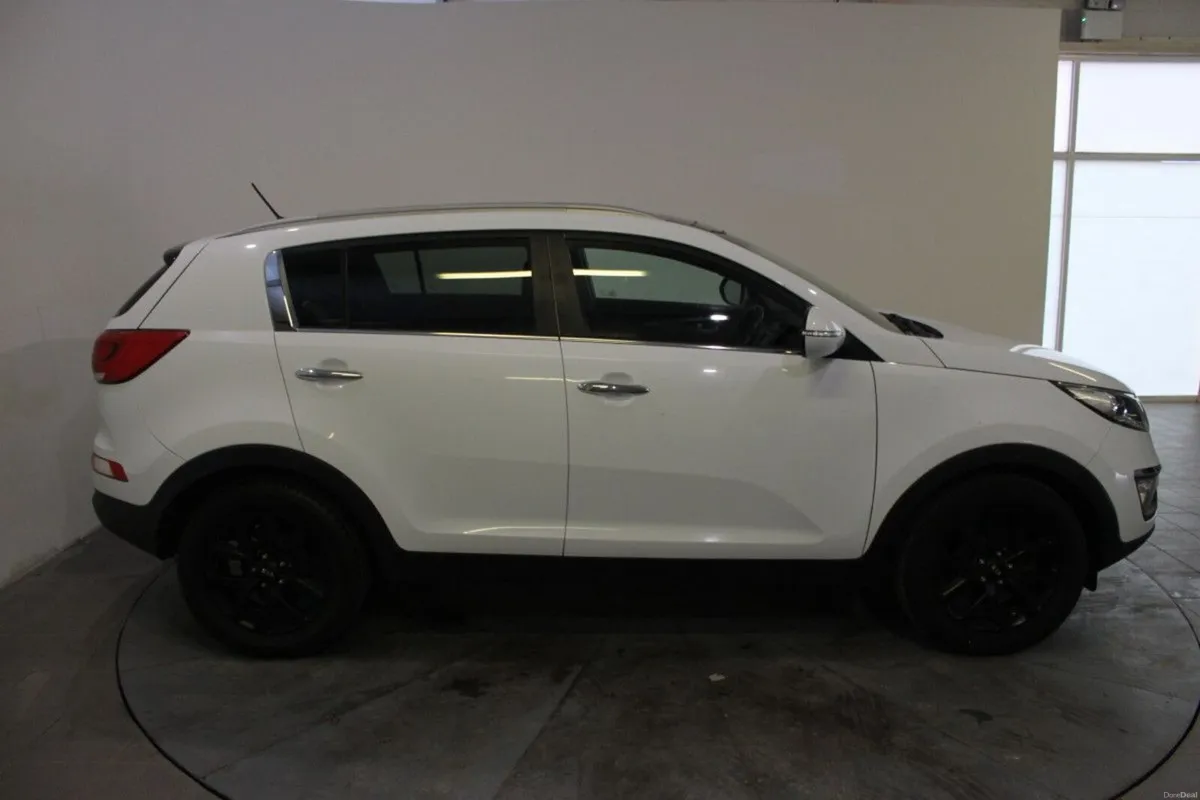 Kia Sportage 1.7 D EXLS 2WD - TENDER 39 - STICKY G - Image 3