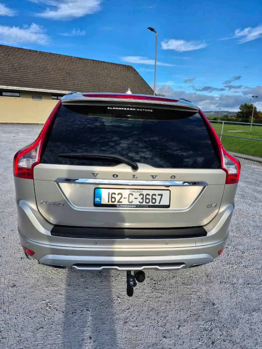 Volvo XC60 D4 SE LUX 2.0 Auto 190bhp Top spec - Image 6