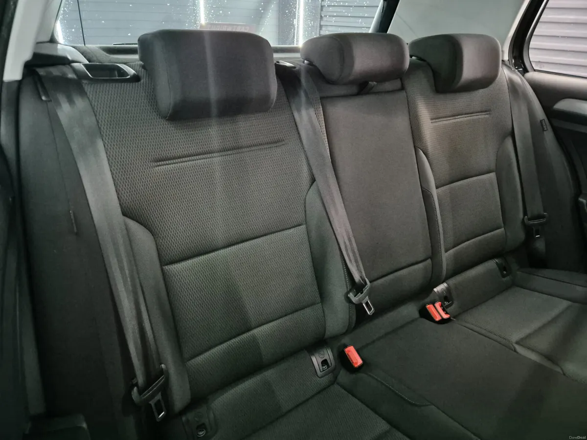 Volkswagen Golf 2017 - Image 5