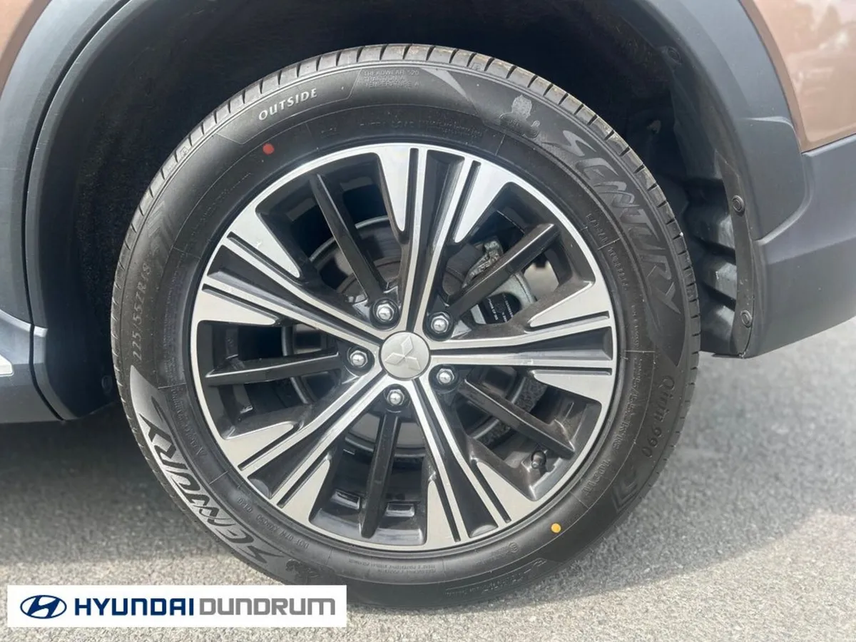 Mitsubishi Eclipse Instyle CVT 4DR Auto - Image 3