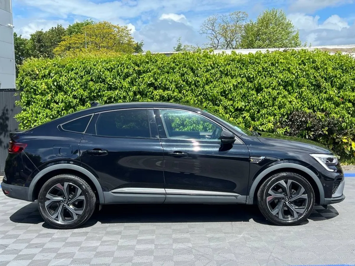 Renault Arkana RS-LINE 1.4 TCE // APPLE CARPLAY/AN - Image 2