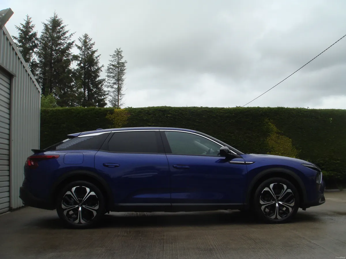 23 C5X Shine Plus + 1.6 PHEV 221 BHP €140 Tax - Image 2