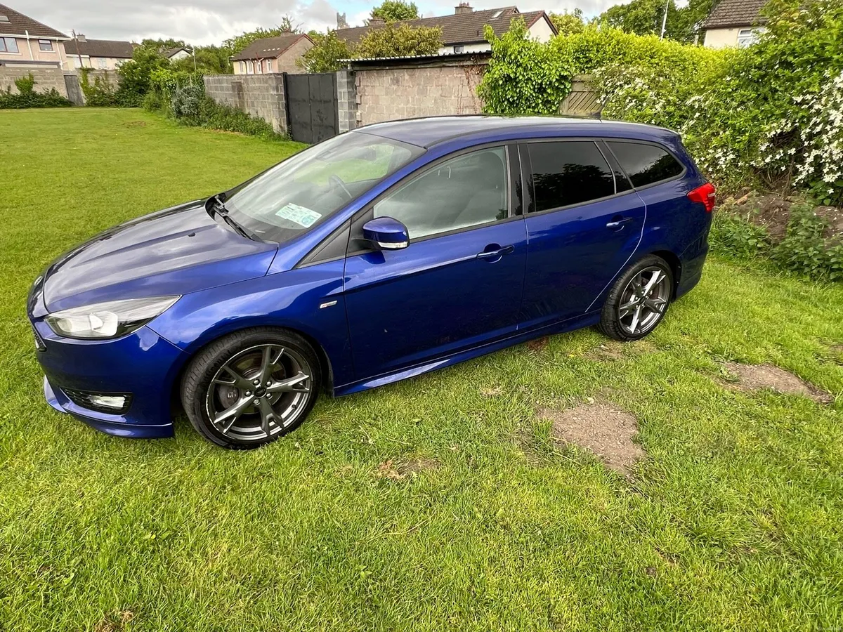 Ford Focus St-Line Estate 2.0 150 BHP - Image 3