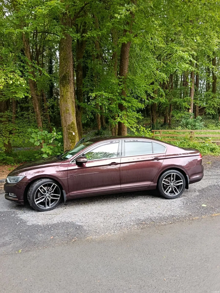 Volkswagen Passat 2015 - Image 1