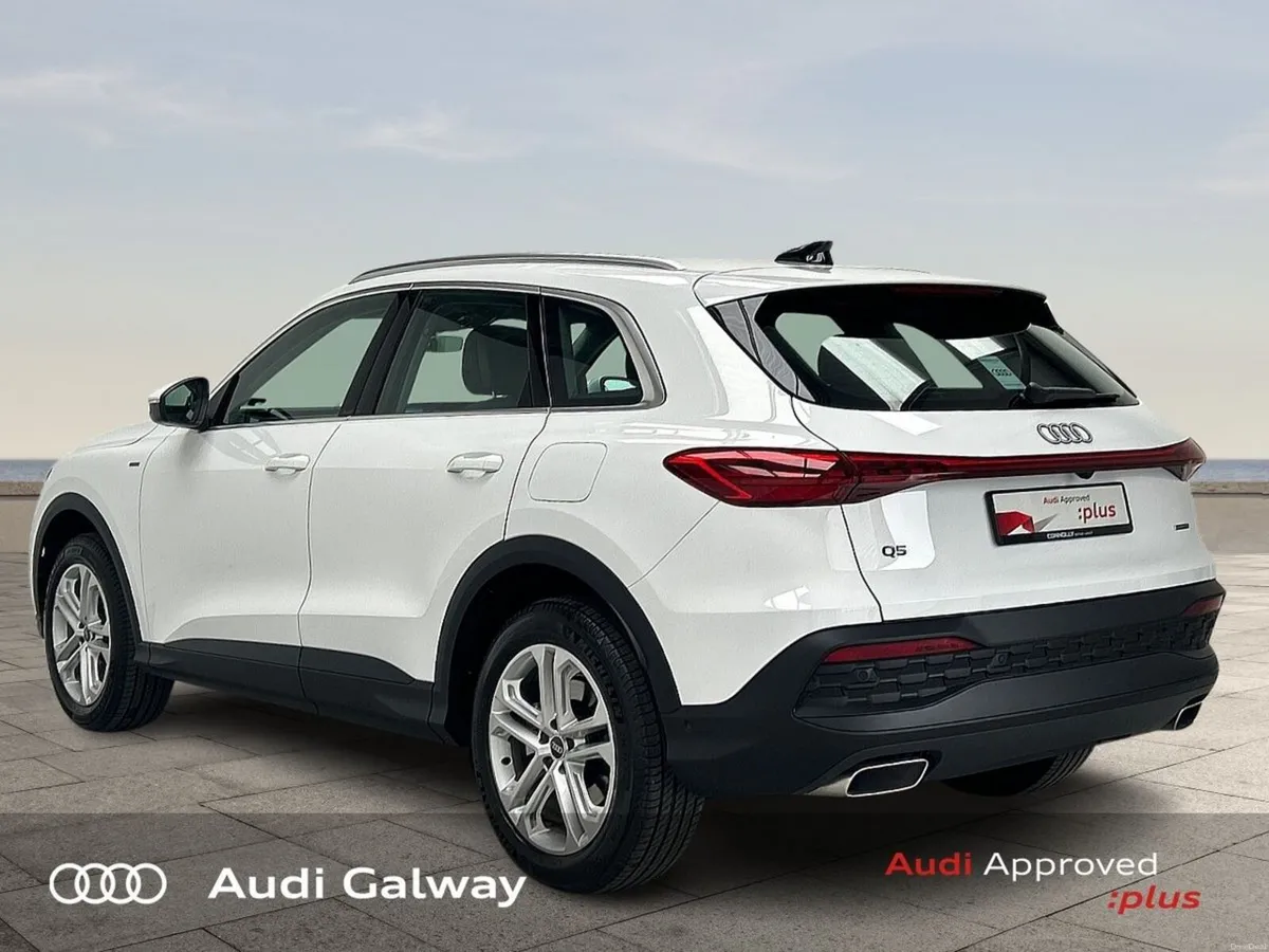 Audi Q5 €615 p/m - E-HYBRID SE QUATTRO A/T - Image 4
