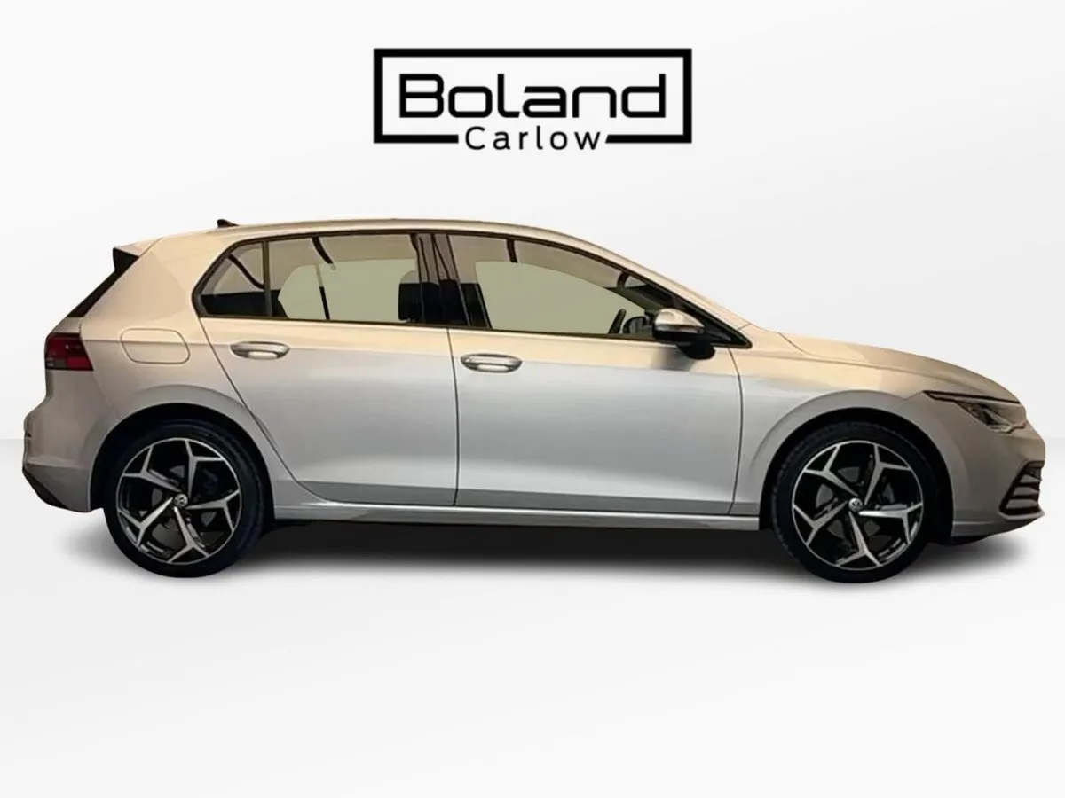 Volkswagen Golf 2.0TDI LIFE *FLASH SALE* €95 PER W - Image 4