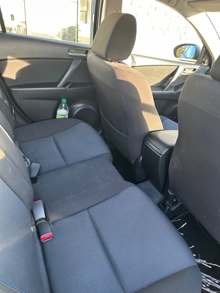 Mazda Mazda3 2011 - Image 1