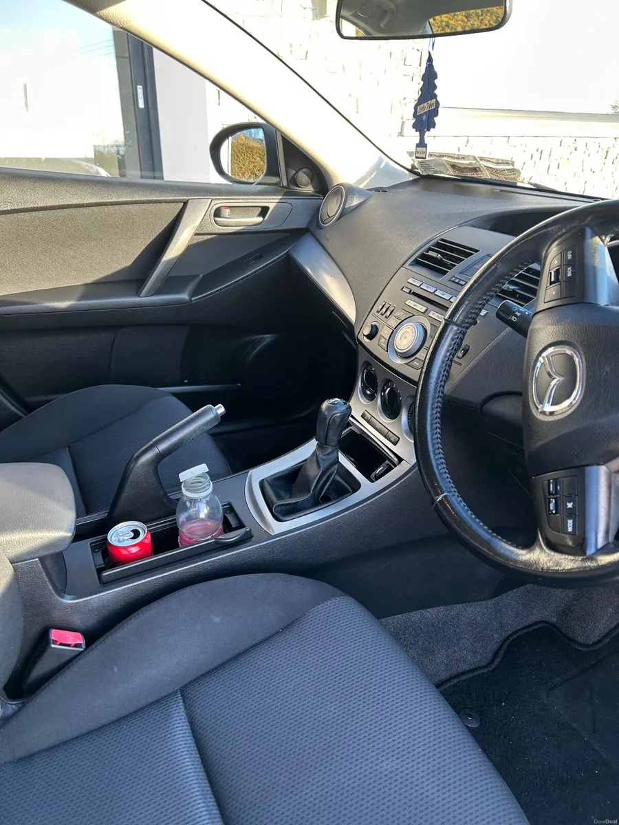 Mazda Mazda3 2011 - Image 4
