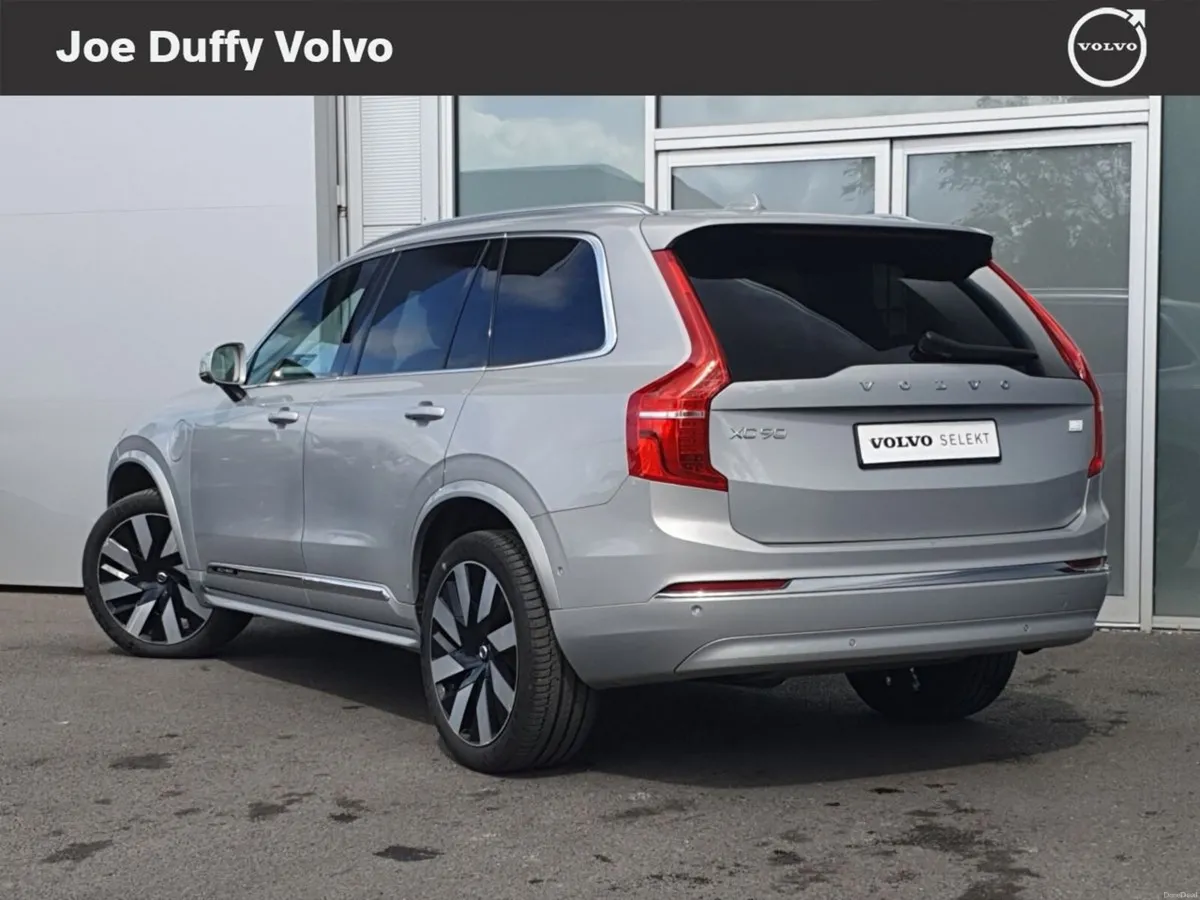 Volvo XC90 T8 PHEV 455hp Plus (Bright Theme) - Image 3