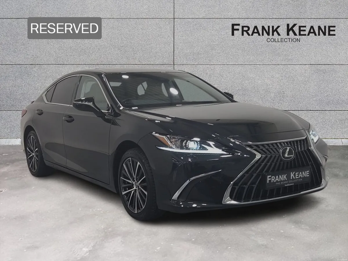Lexus ES ES300h Dynamic - Image 1