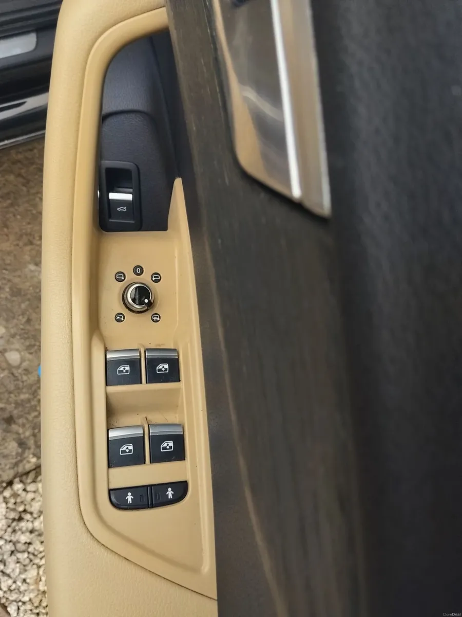 Audi A4 2016 - Image 2