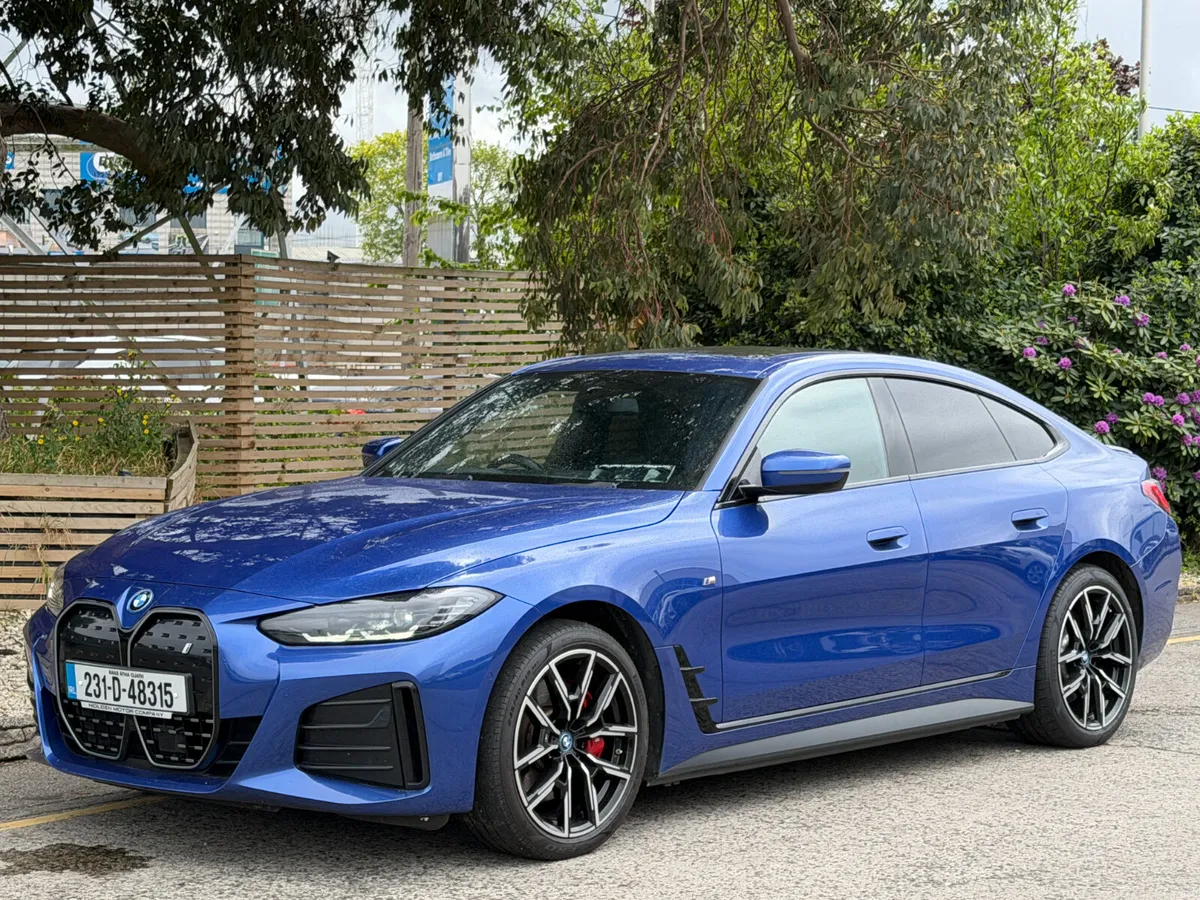 2023 BMW i4..SUNROOF..M-SPORT..2 KEYS - Image 2
