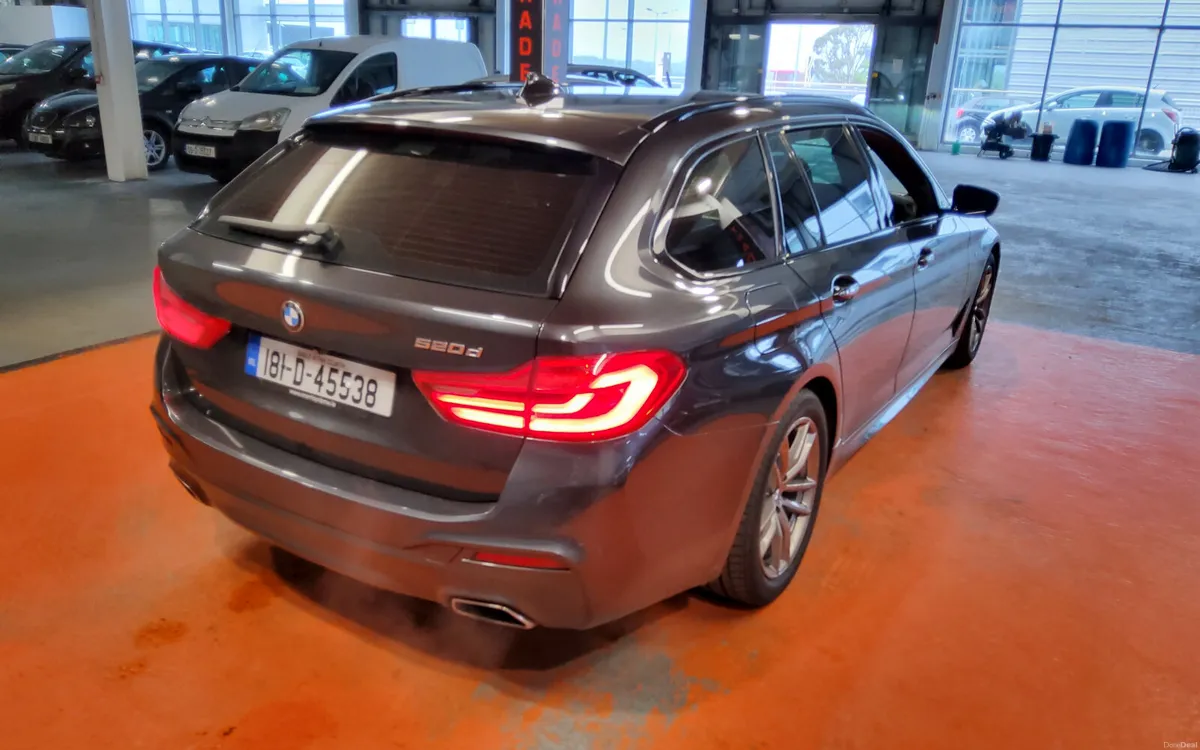 BMW 5-Series 2018 - Image 4