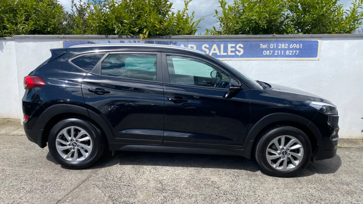 Hyundai Tucson 1.7 Dsl Executive full leather - Image 2