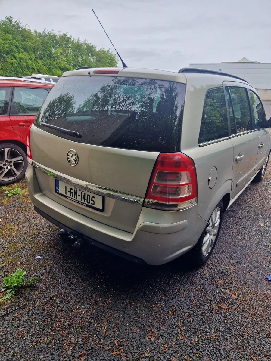 Vauxhall Zafira 2011 1.7 diesel - Image 4