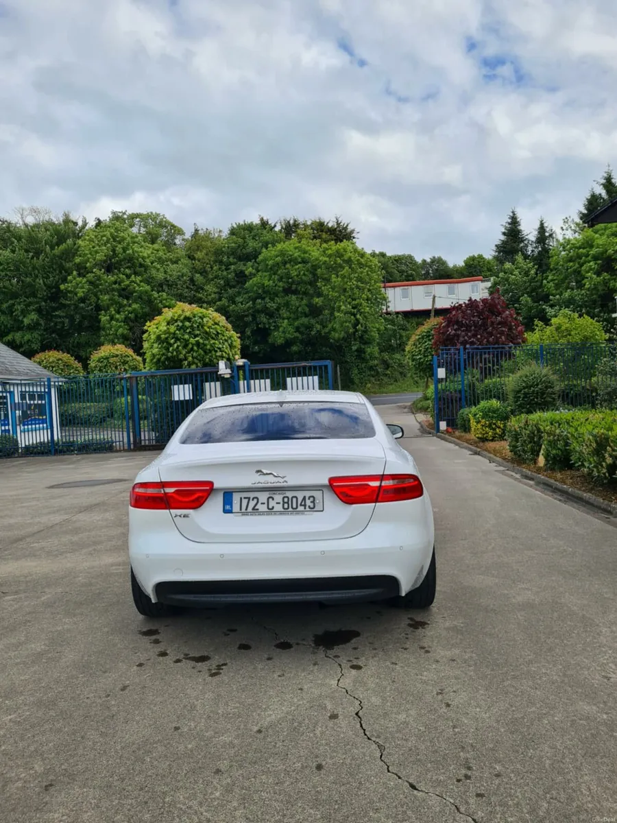 JAGUAR XE.R - Image 3