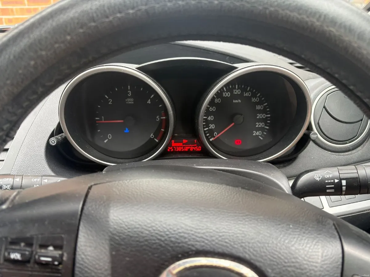 Mazda Mazda3 2011 - Image 4