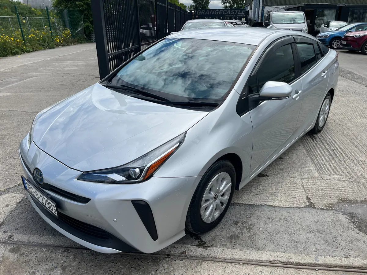 TOYOTA PRIUS 2020, 1.8 HYBRID AUTO LOW KMS - Image 3