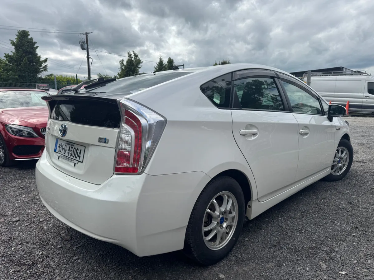Toyota Prius Hybrid Automatic - Image 3
