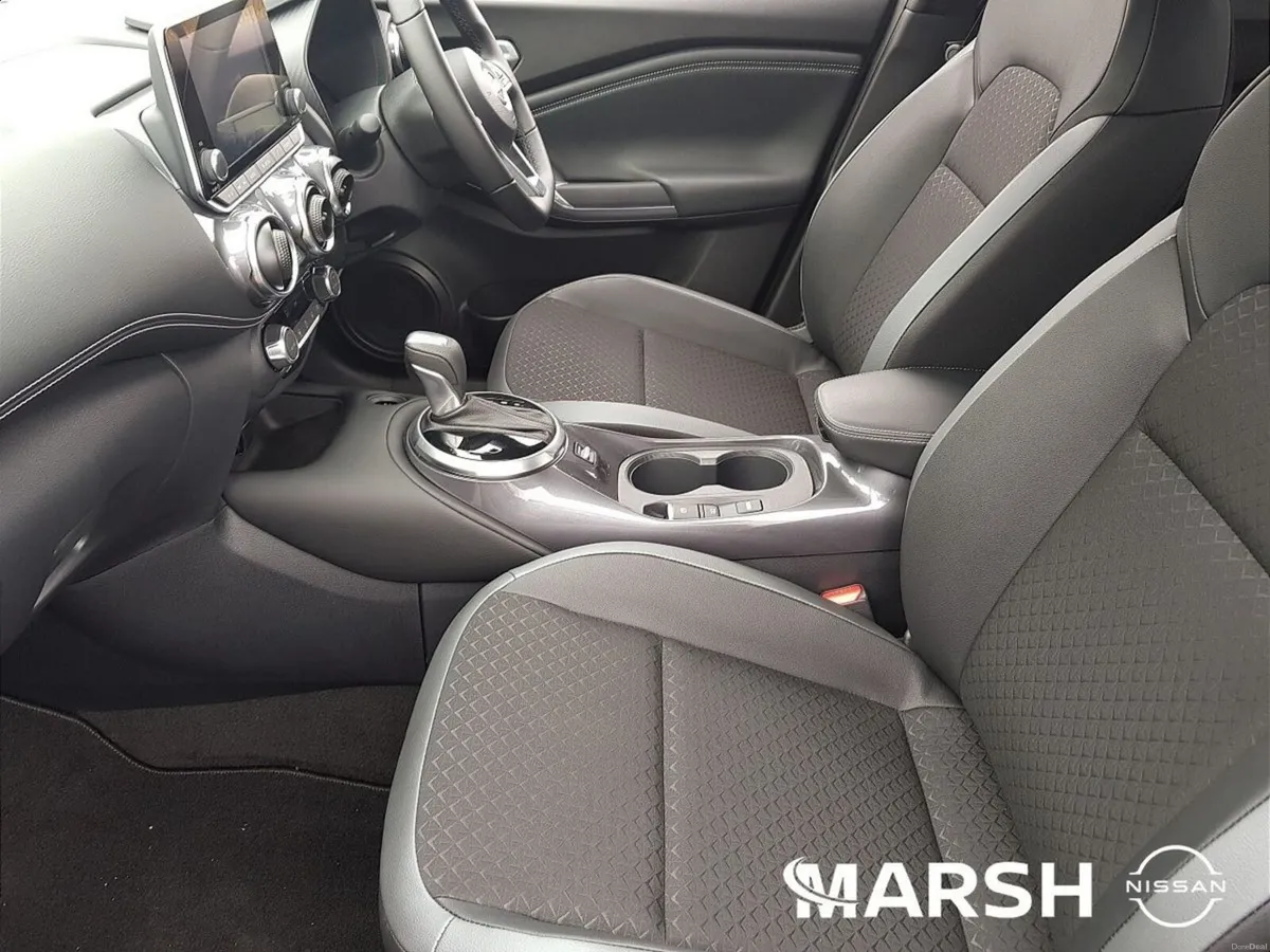 Nissan Juke 1.6 HYBRID SV PREMIUM 5DR - Image 4