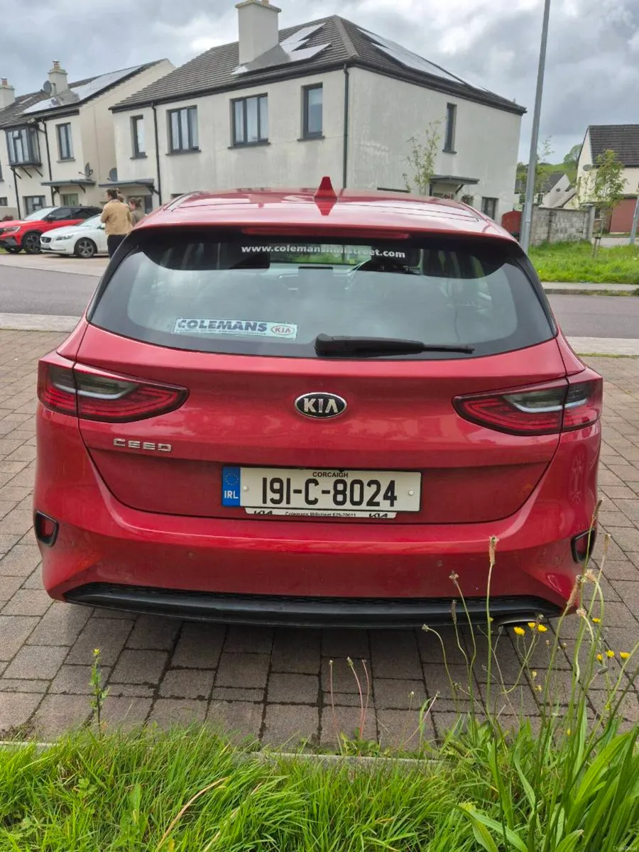 Kia Ceed  High Spec Diesel 2019 - Image 2