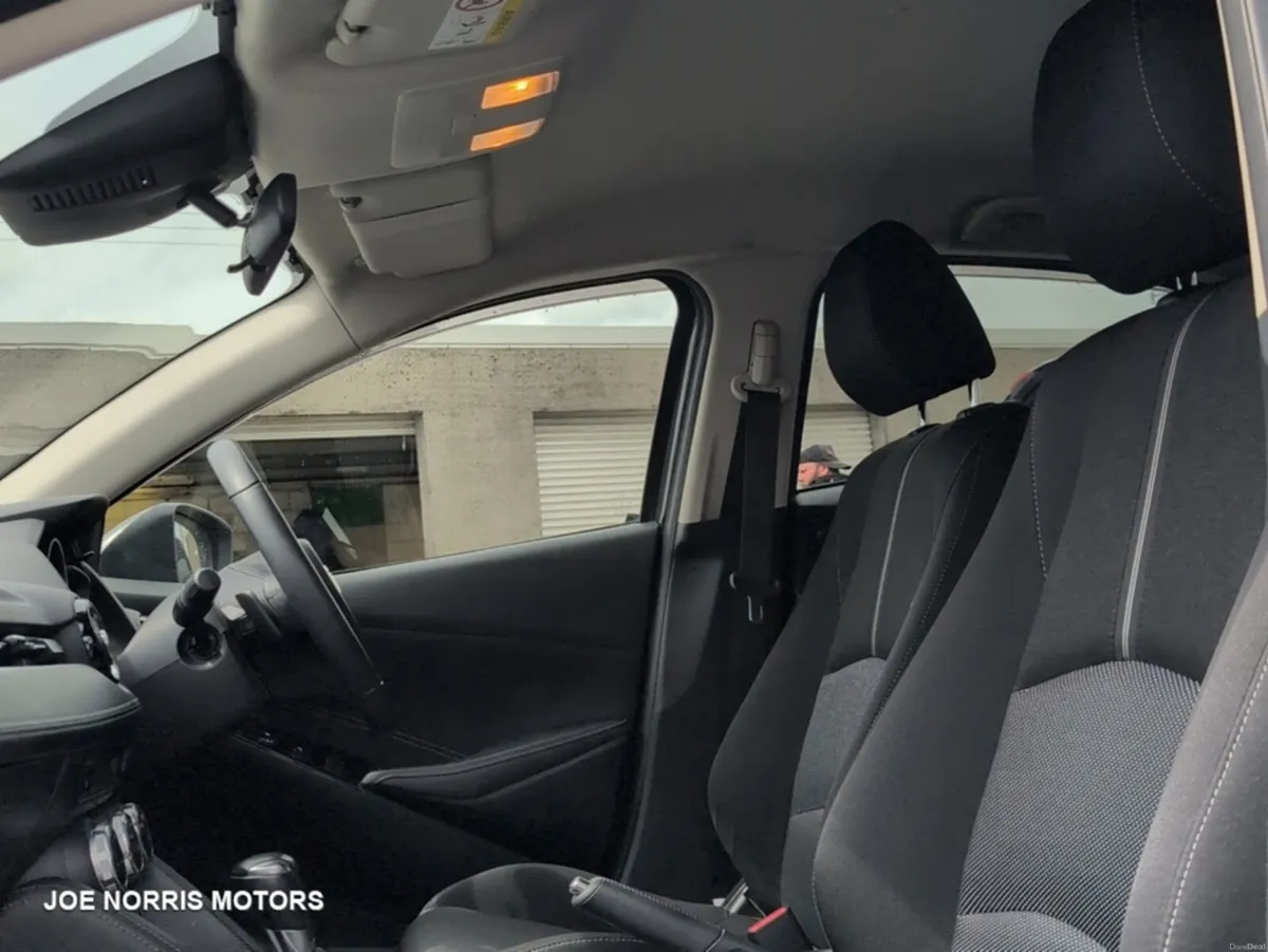 Mazda Demio XD 1.5 DIESEL AUTOMATIC - Image 4