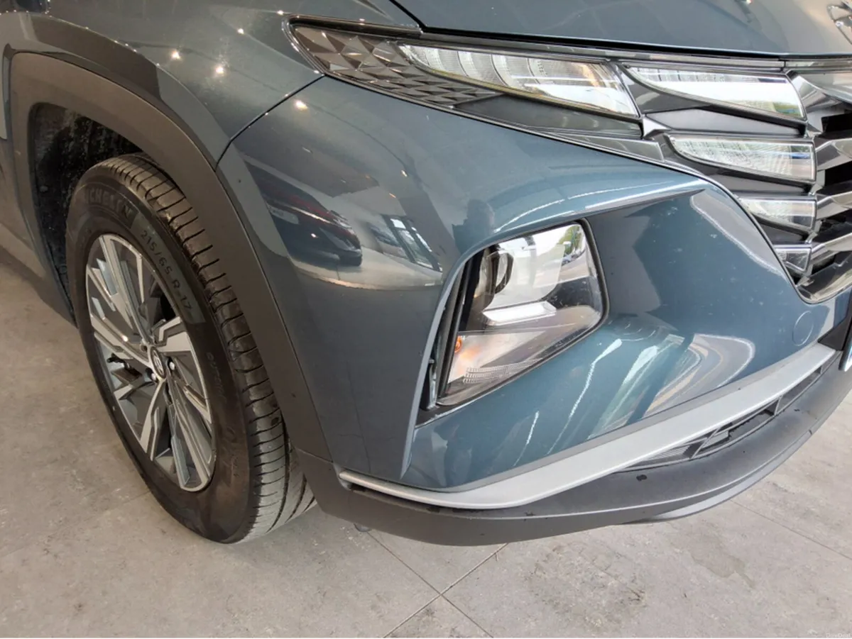 Hyundai Tucson EXECUTIVE HYBRID - Image 6