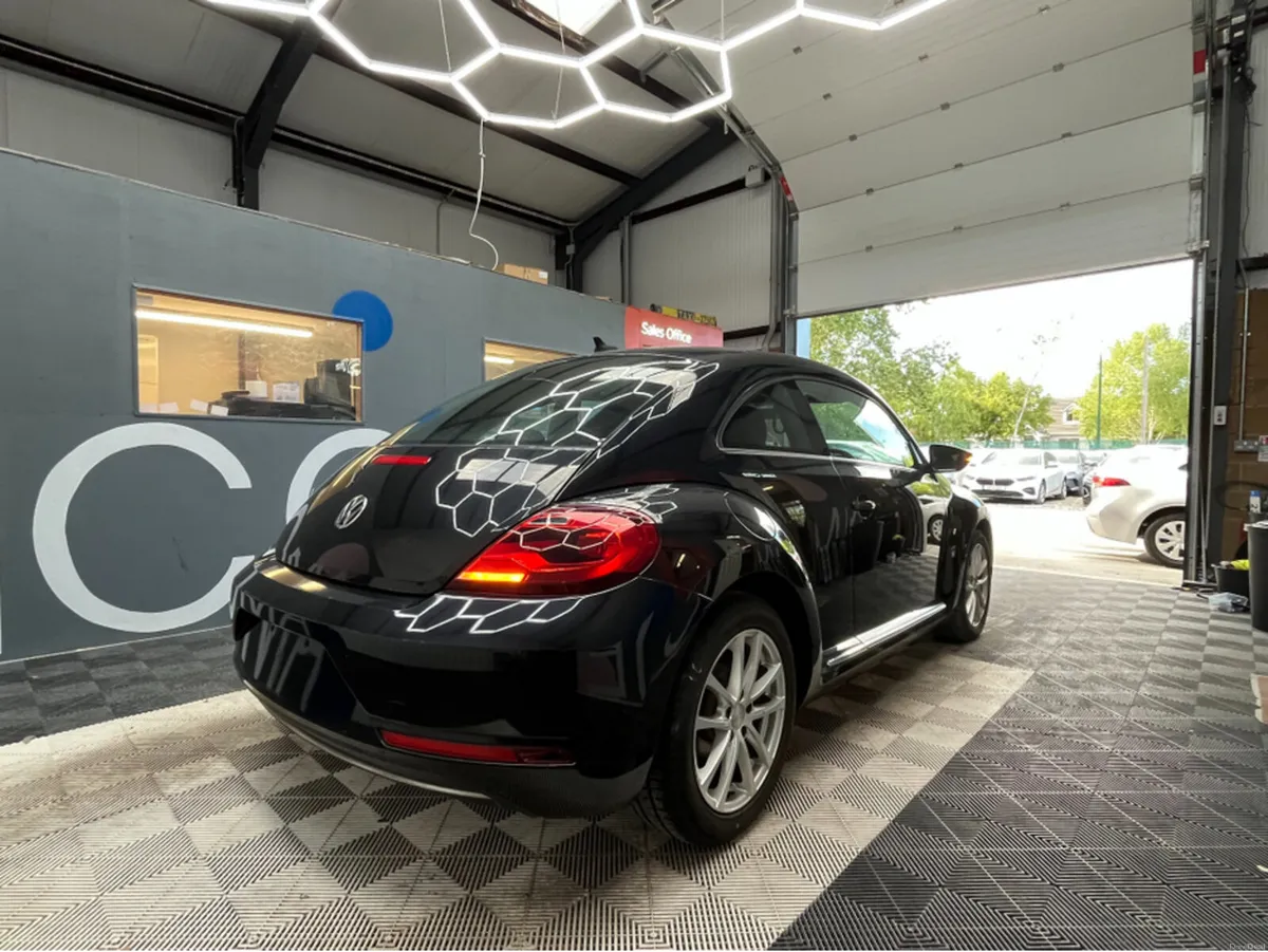 Volkswagen Beetle 2017 VOLKSWAGEN BEETLE DESIGN 1. - Image 2