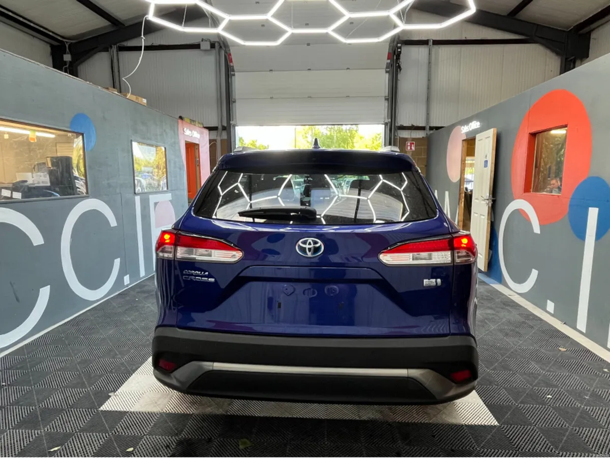 Toyota Corolla Cross 2022 TOYOTA COROLLA CROSS HYB - Image 3