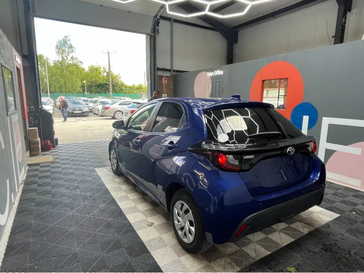 Toyota Yaris 2021 TOYOTA YARIS X 1.0 AUTOMATIC / R - Image 4