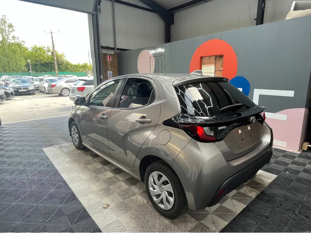 Toyota Yaris 2022 TOYOTA YARIS X 1.0 AUTOMATIC / R - Image 4