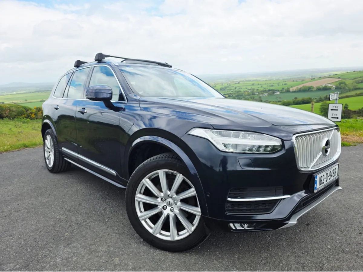 Volvo XC90 D5 AWD INSCRIPTION 5DR AUTO - Image 1