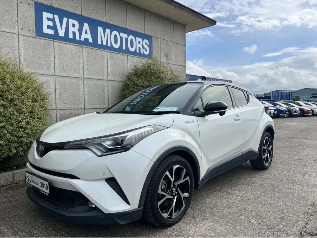 Toyota C-HR SOL AUTOMATIC HYBRID 1.8 PETROL //HIGH - Image 5