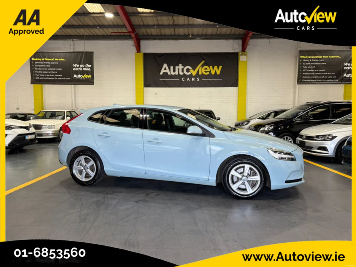 Volvo V40 D4 2.0 Diesel Automatic. AA APPROVED // - Image 1