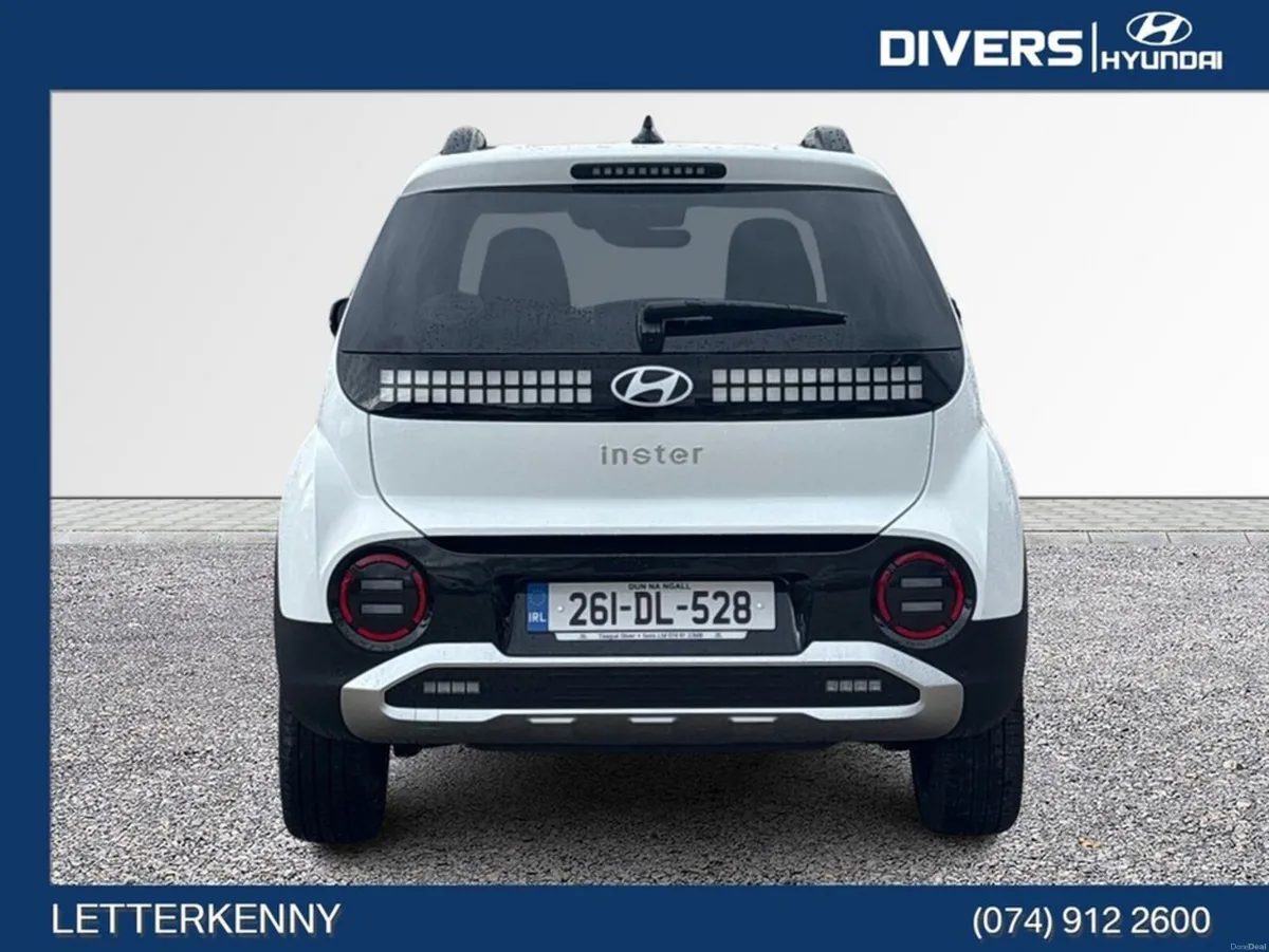 Hyundai INSTER Elegance 49KWH - Image 6