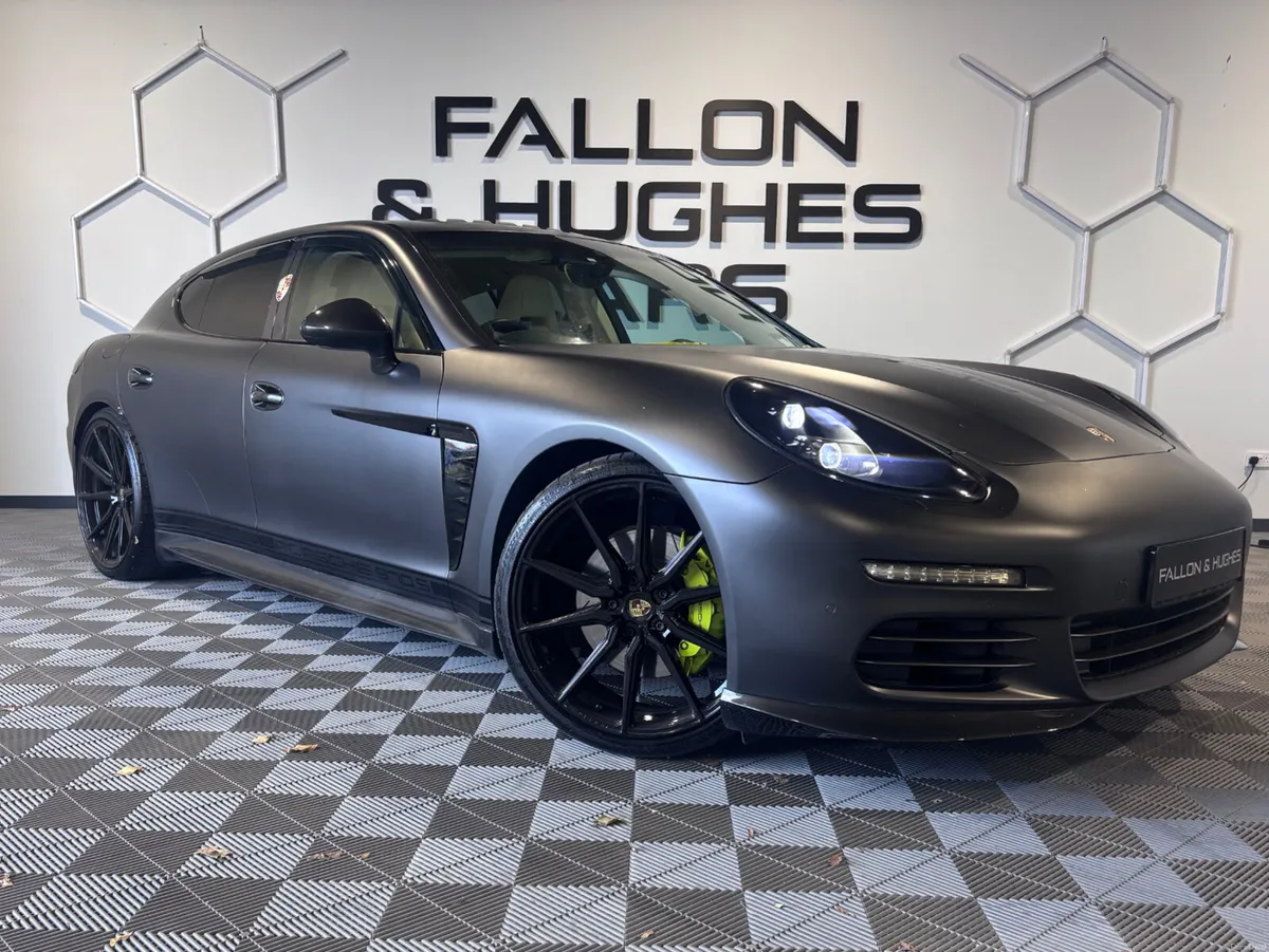 Porsche Panamera 2015 - Image 1