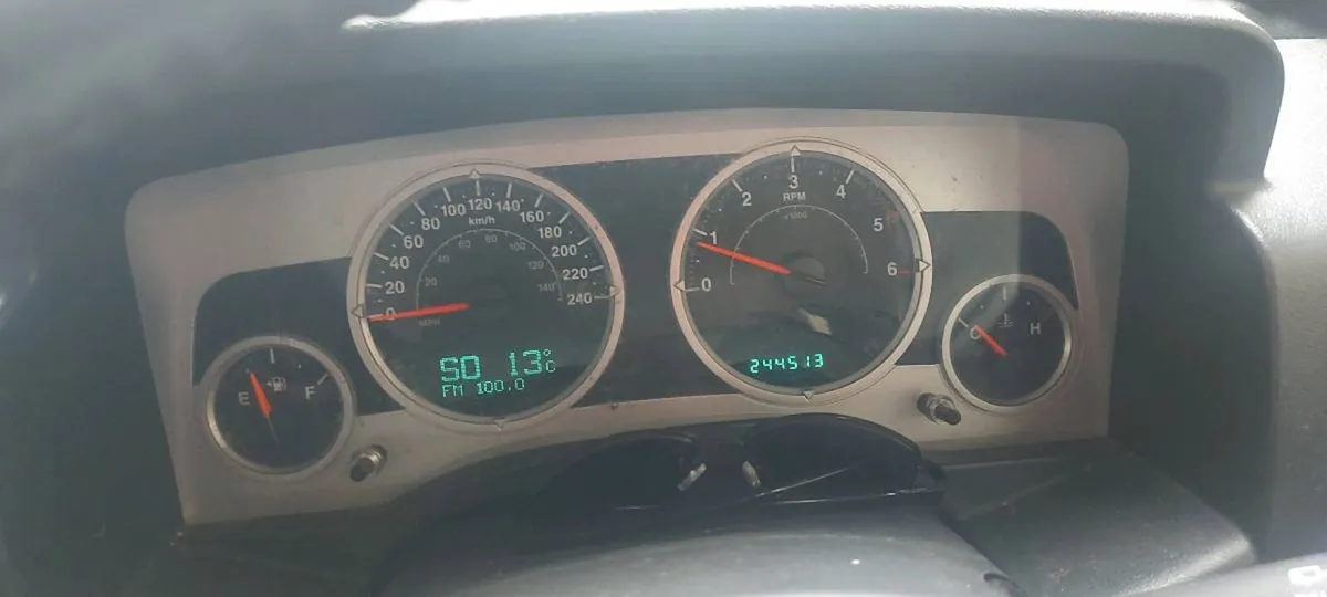Jeep patriot 2.0 diesel  4wd - Image 4