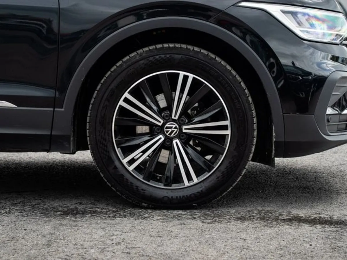 Volkswagen Tiguan Life 2.0tdi D7F 150HP 5DR Auto - Image 3