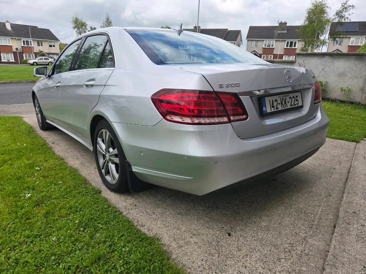 Mercedes E class 220d - Image 4