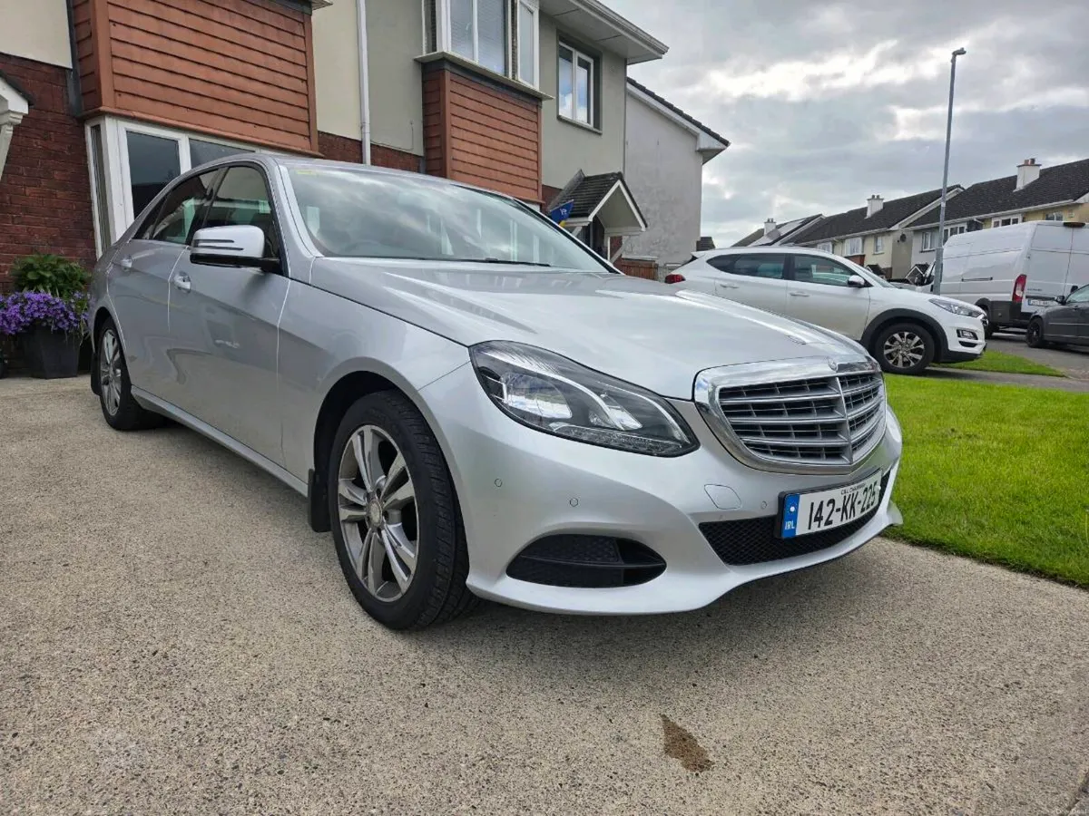 Mercedes E class 220d - Image 2