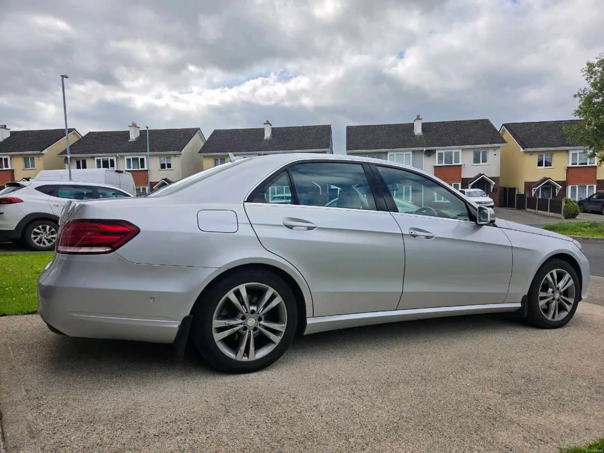 Mercedes E class 220d - Image 6